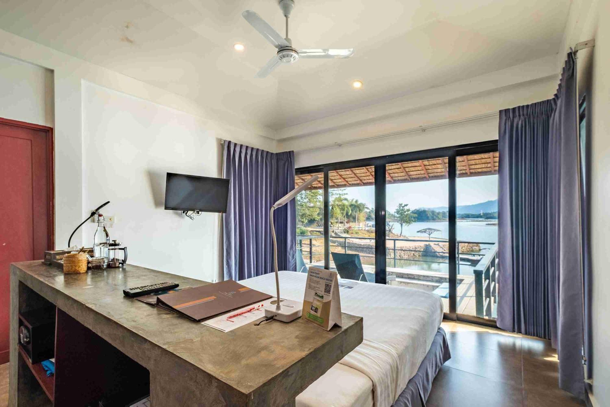 The Sanctuary Nam Ngum Beach Resort Vang Vieng Zewnętrze zdjęcie